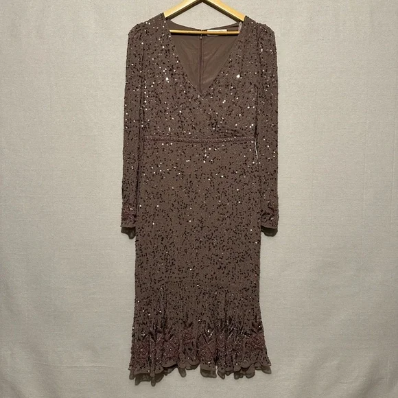 NWT Mac Duggal Sequin Dress with Beaded Hemline and Belt - size 10 - Picture 4 of 8